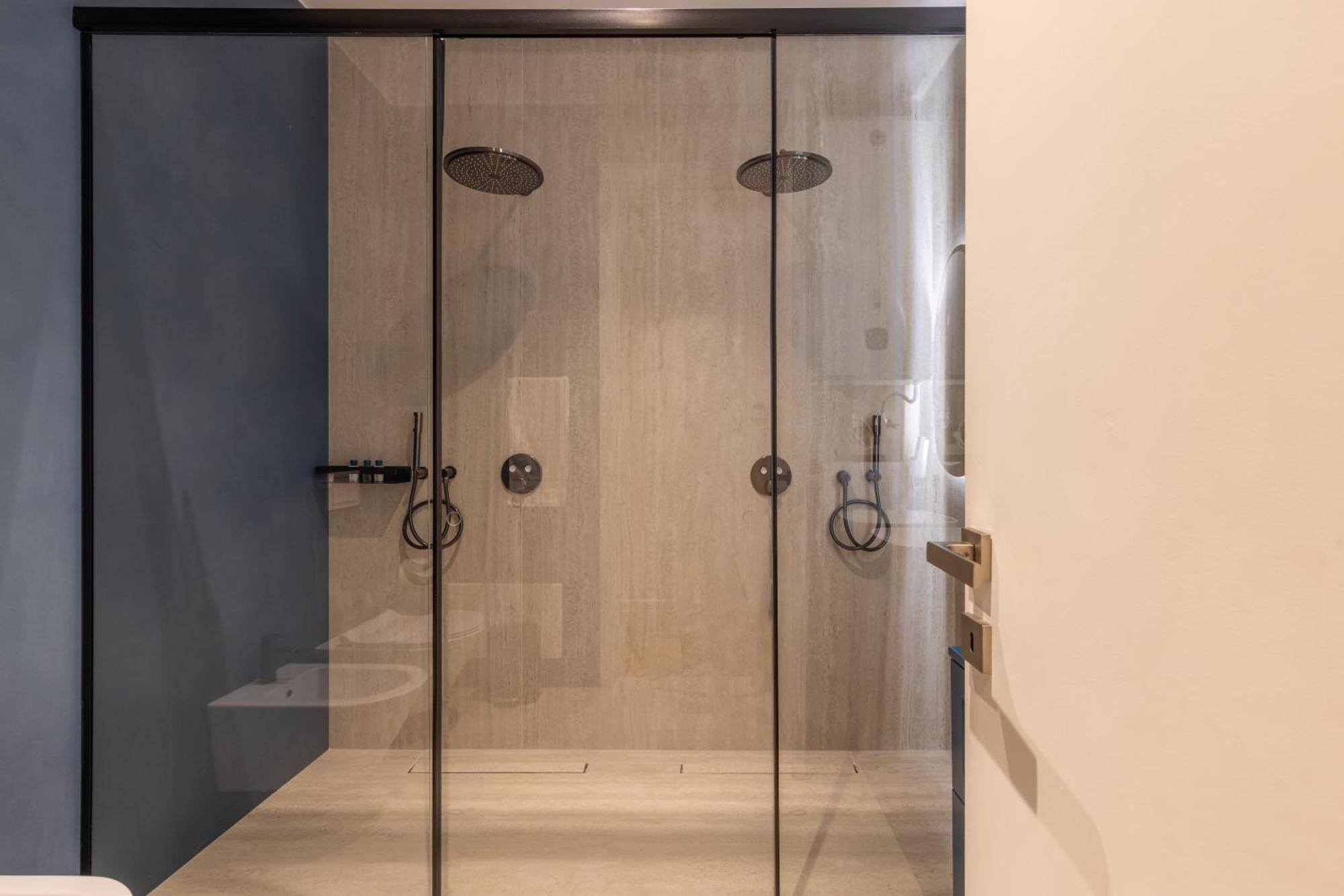 Vater Selected Apartments Тирана Экстерьер фото